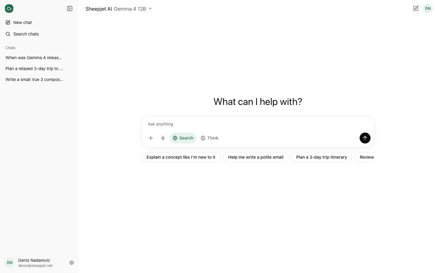 The empty state in light mode, with the prompt box and suggestions
